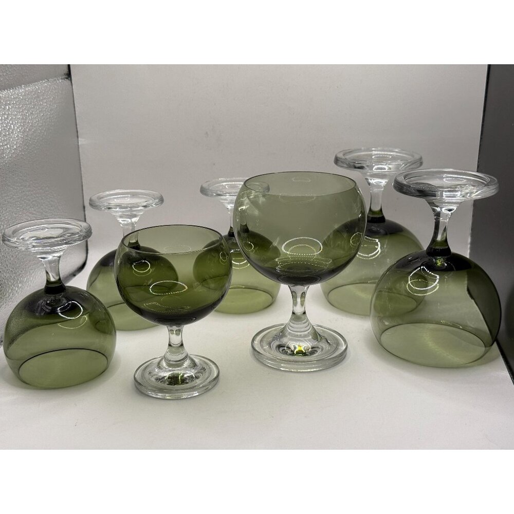 Vintage Fostoria “Sphere Green” Drinkware/Stemware Set – 7 Pieces (c. 1971–1972)